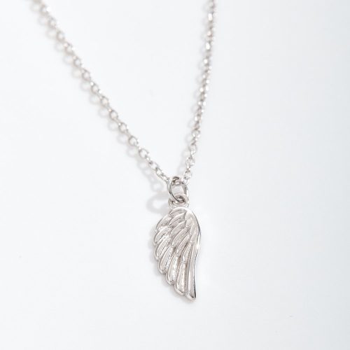 doctor wing pendant necklace 923189