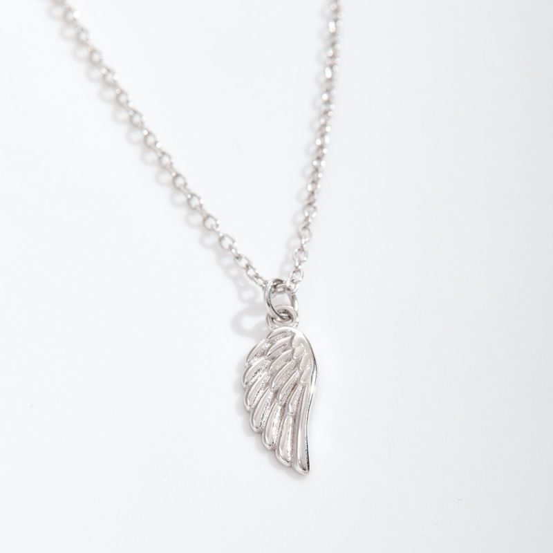 doctor wing pendant necklace 923189