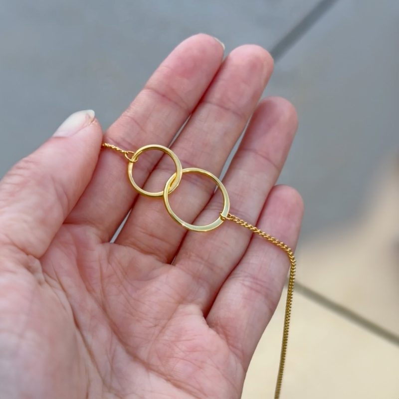 interlocking circles gold necklace use 280092